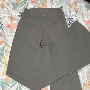 Ashen Green High-Waist Yoga Leggings